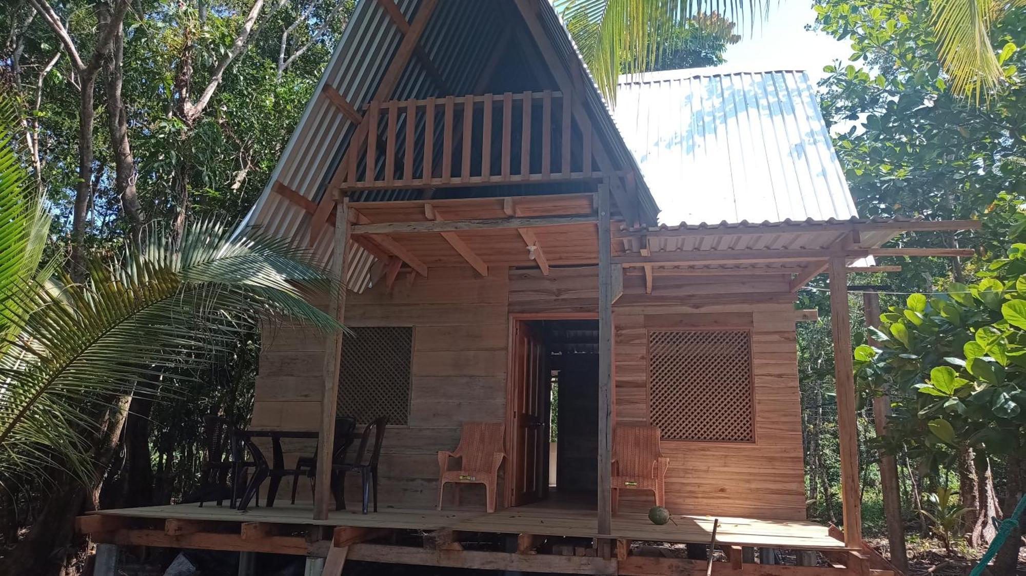 Casa Vista al Río Lívingston Exterior foto